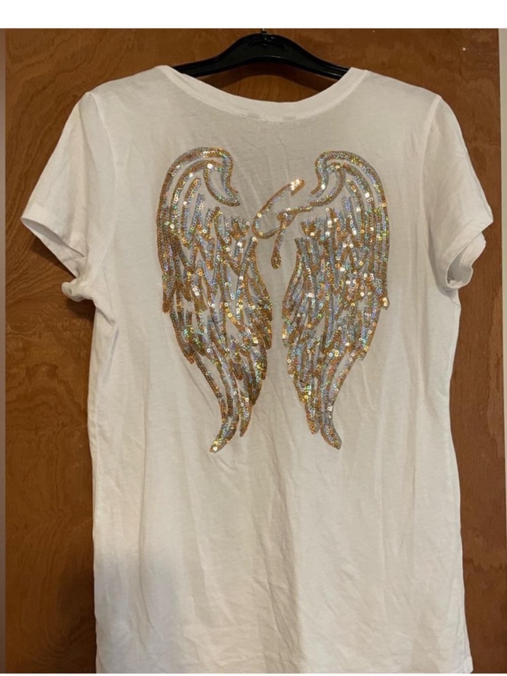 Guess Gorgeous T size L angel love wings